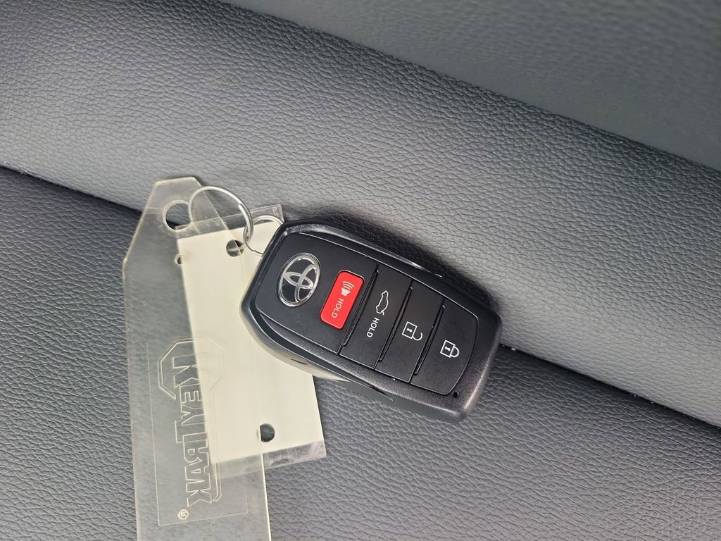 Certified 2025 Toyota Camry SE image 37