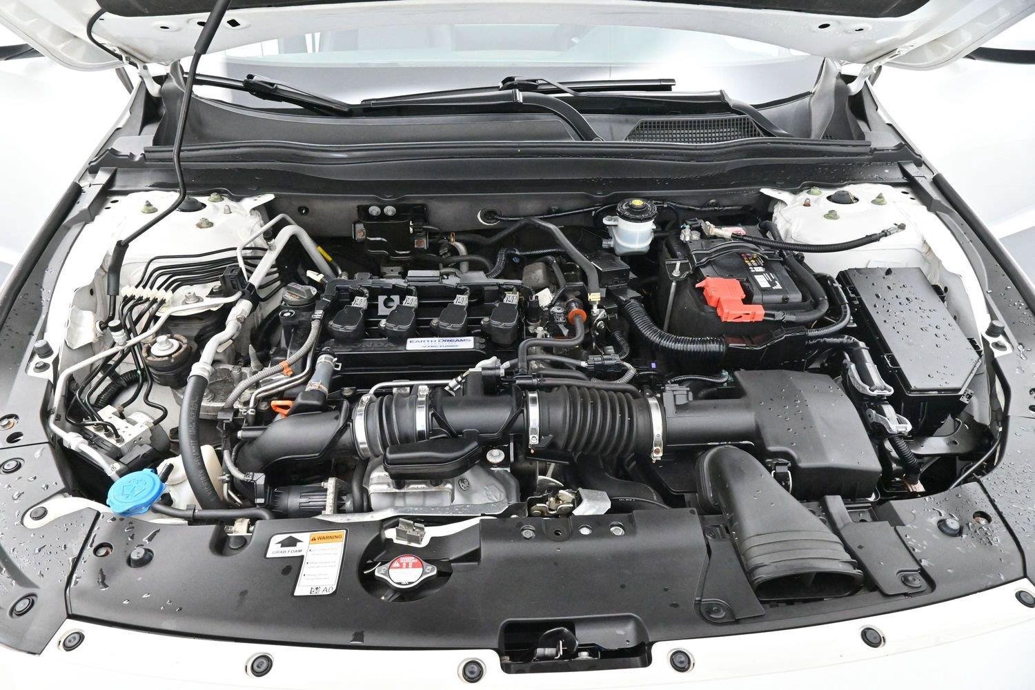 Used 2020 Honda Accord Sport image 32