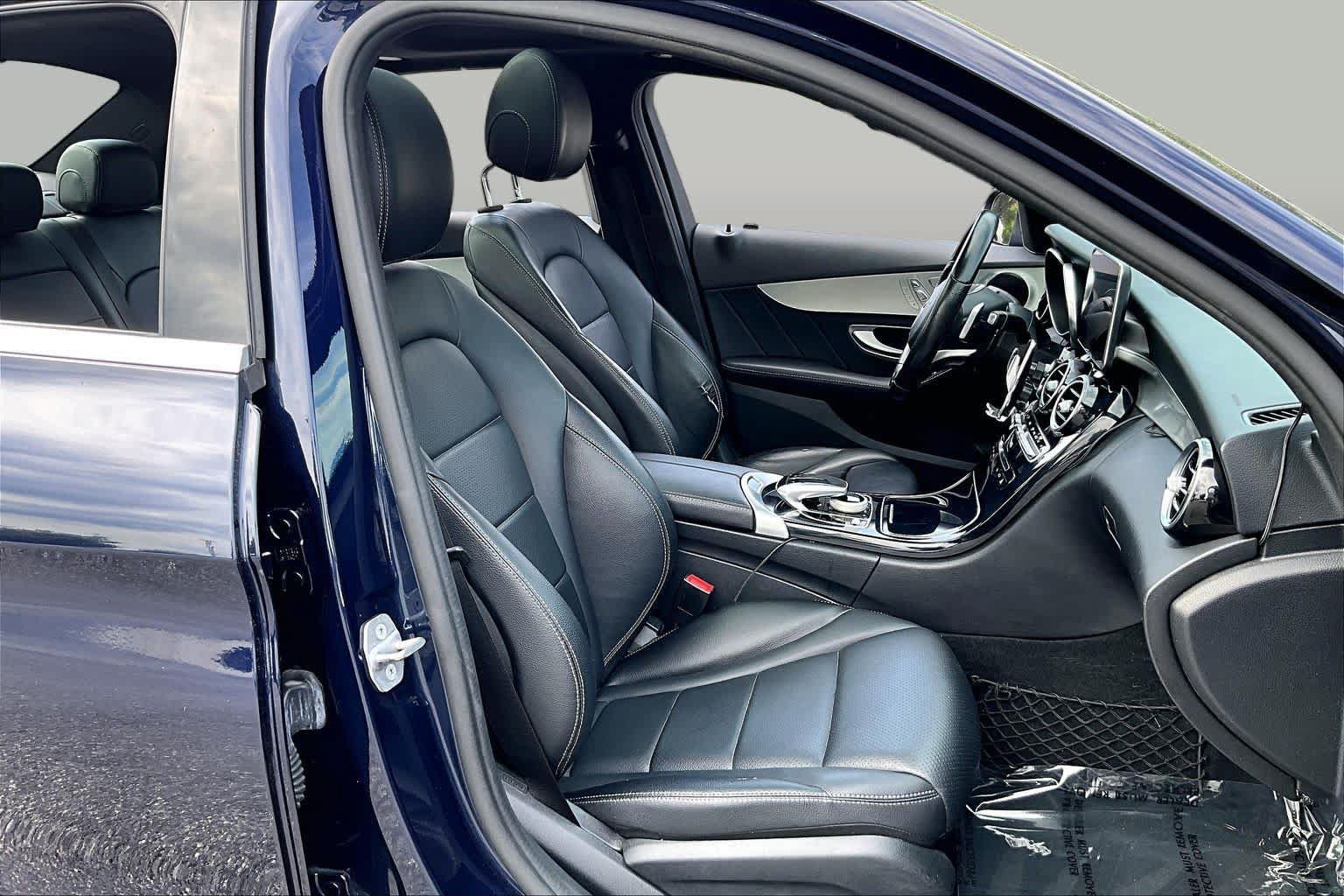 Used 2018 Mercedes-Benz C 300 4MATIC Sedan image 9