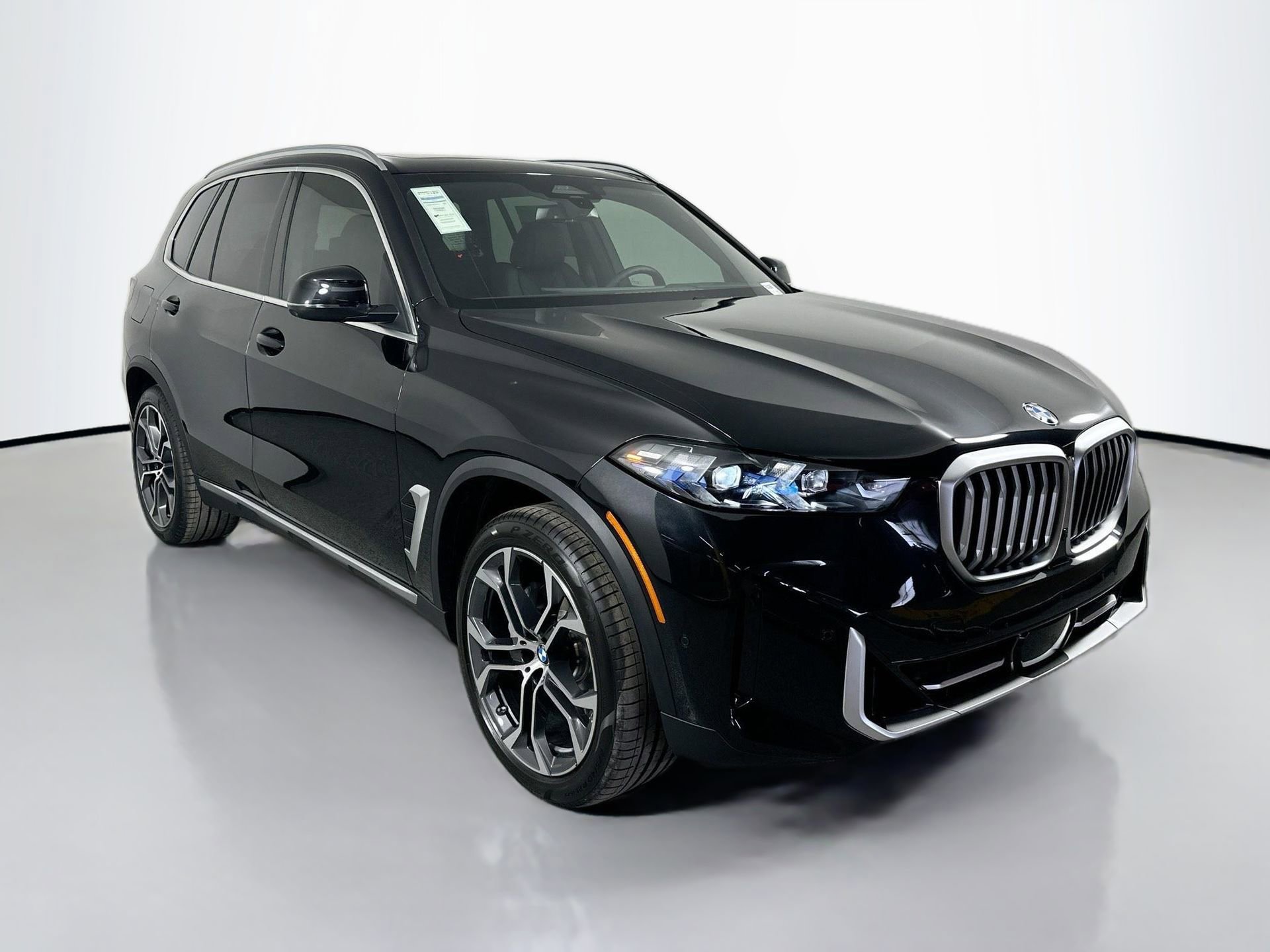 Certified 2026 BMW X5 sDrive40i w/ Premium Package image 4
