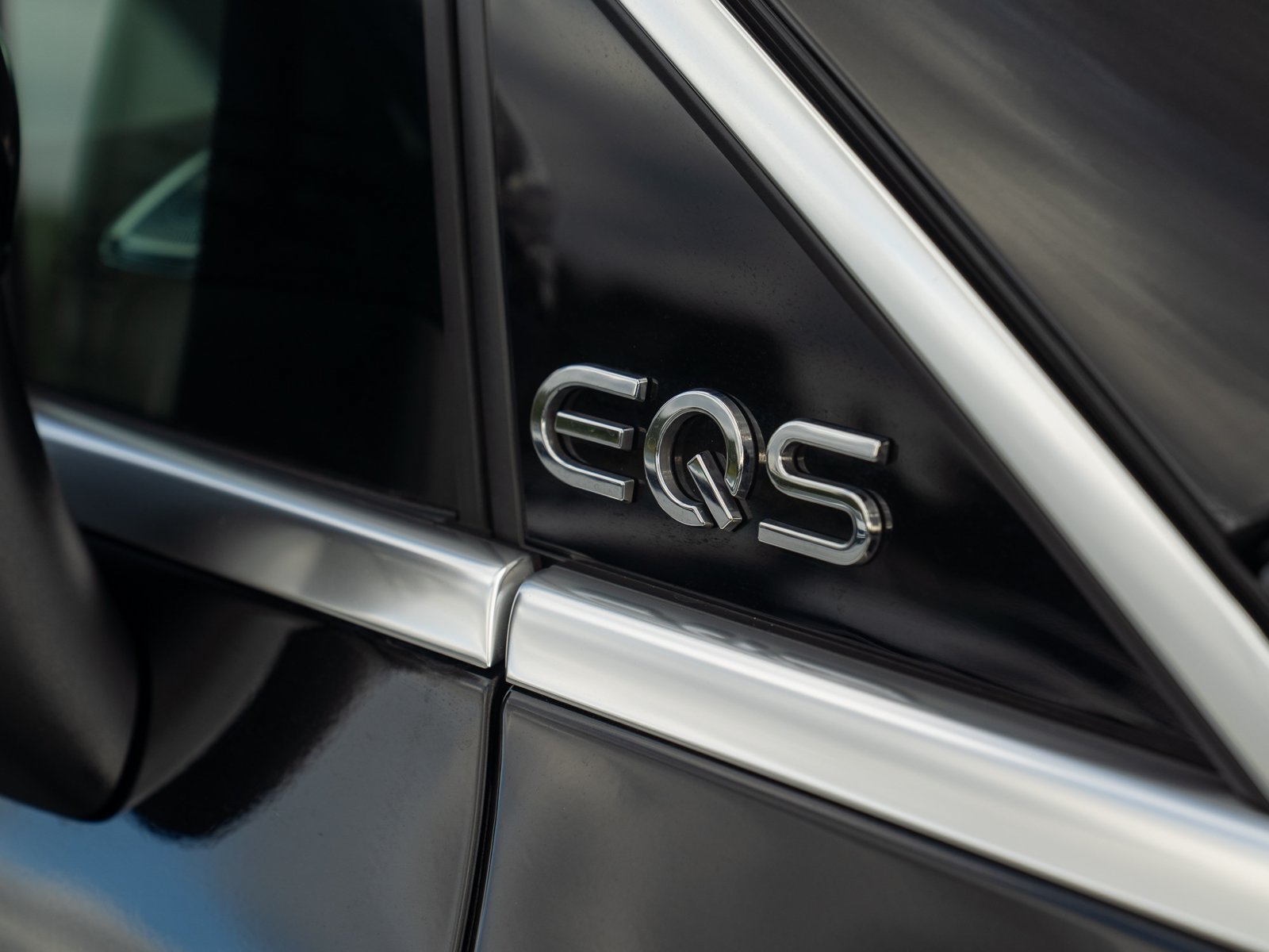 Used 2023 Mercedes-Benz EQS 580 4MATIC SUV image 7