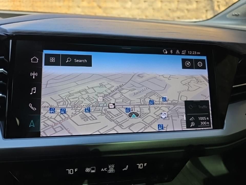 Used 2023 Audi Q4 e-tron Premium Plus image 11