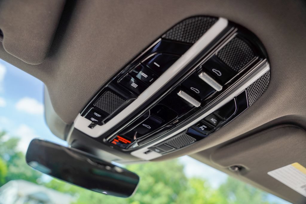 Used 2019 Porsche Panamera 4 AWD/4WD image 24