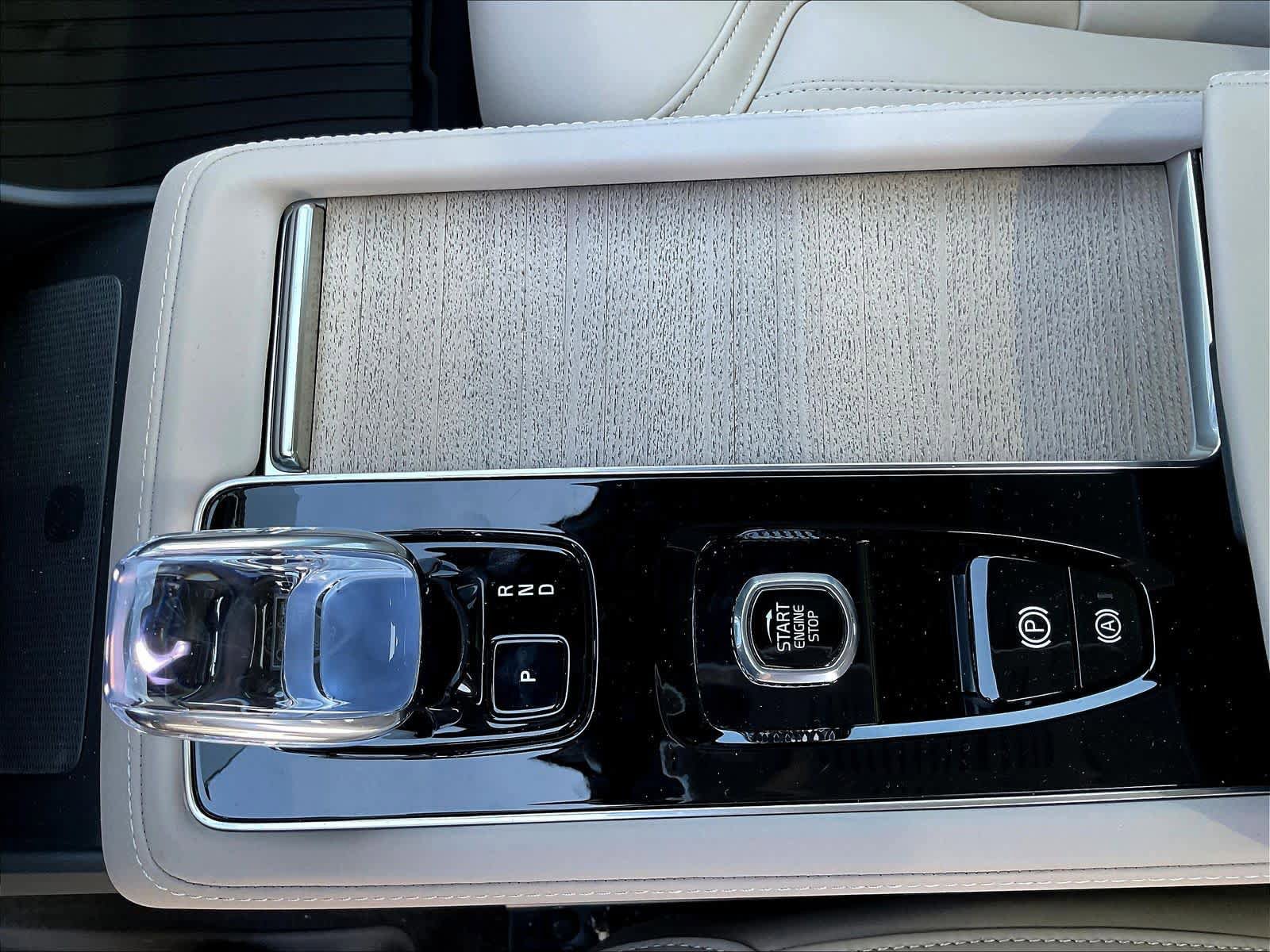 New 2026 Volvo XC90 T8 Plus w/ Protection Package AWD/4WD image 10