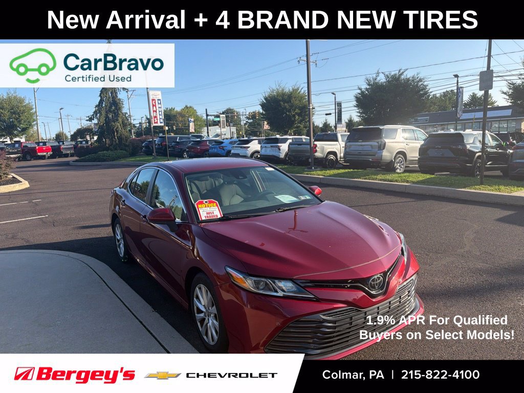 Used 2019 Toyota Camry LE FWD image 1