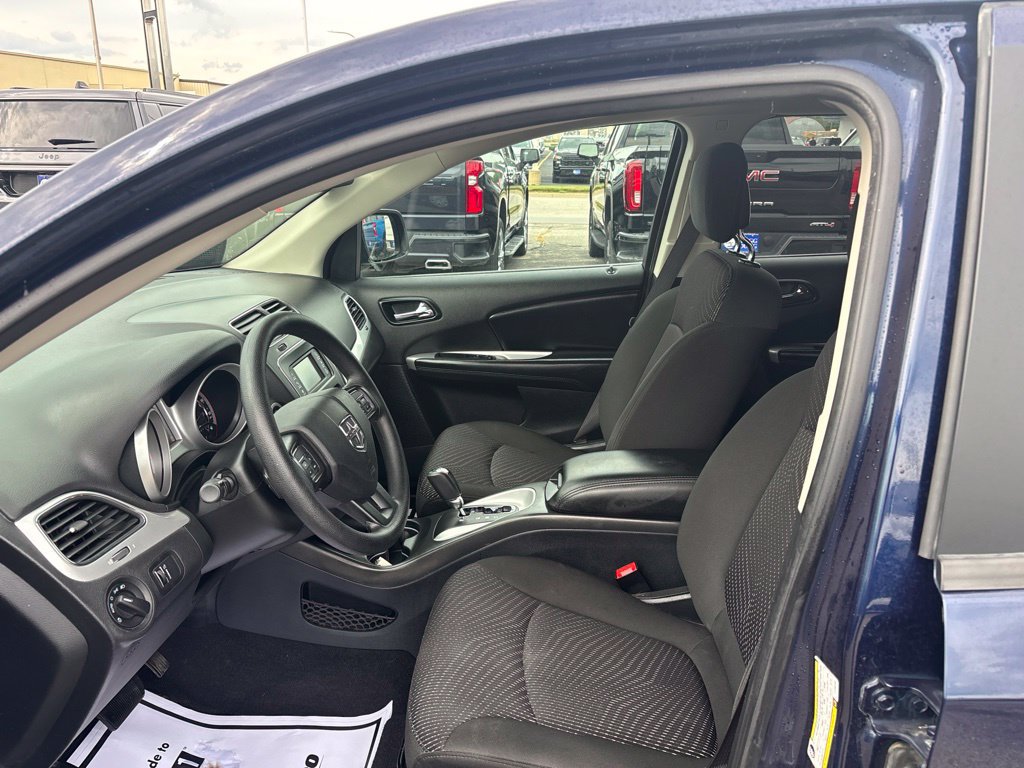 Used 2020 Dodge Journey SE FWD image 17