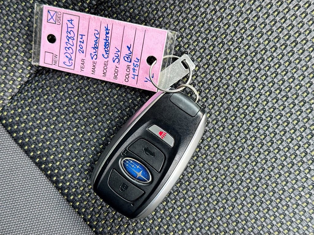 Used 2024 Subaru Crosstrek 2.0i Premium AWD/4WD image 35