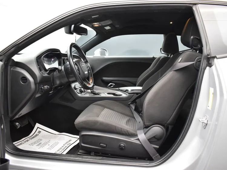 Used 2023 Dodge Challenger SXT RWD image 14