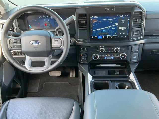 Used 2025 Ford F250 Lariat w/ Chrome Package image 15