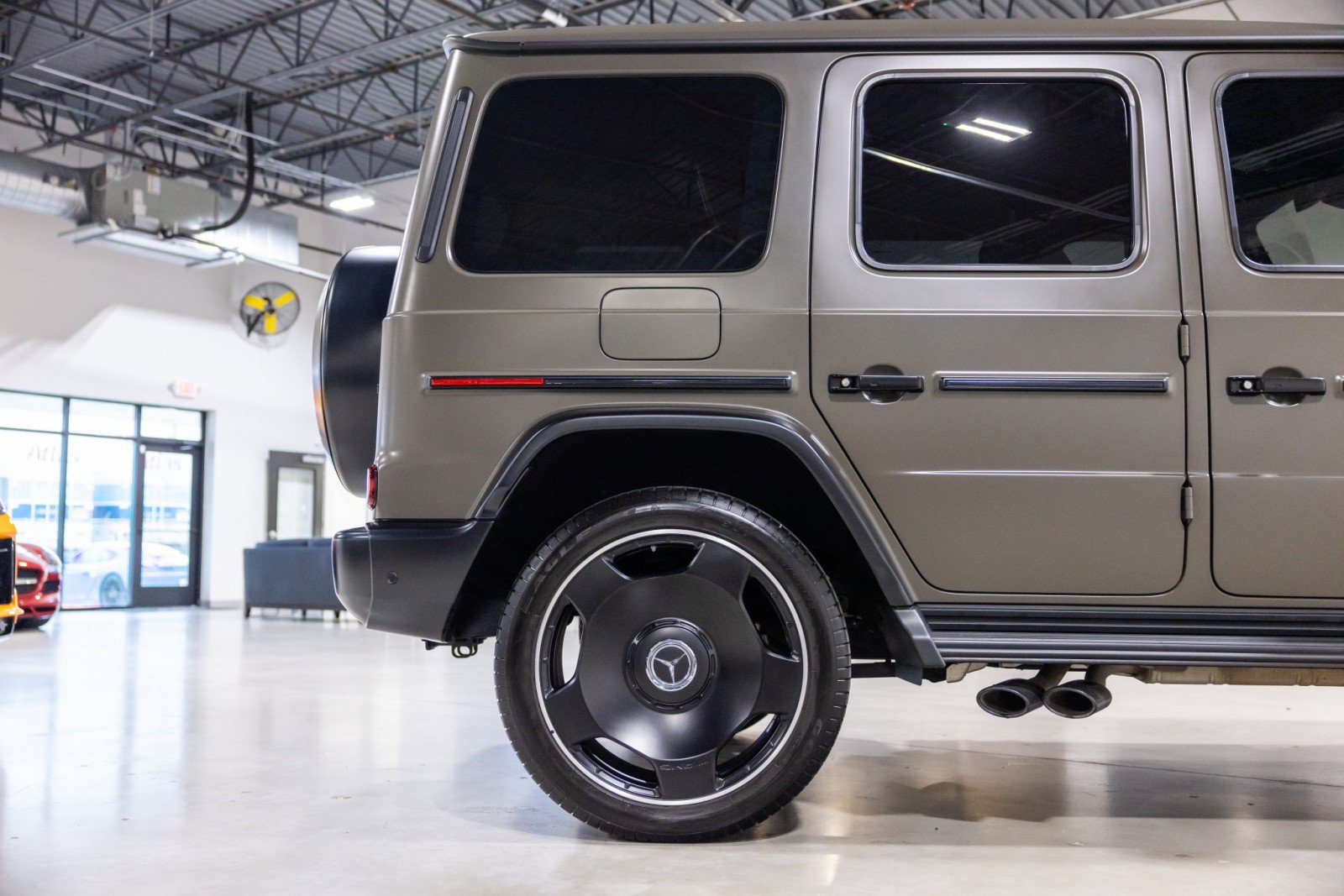 Used 2025 Mercedes-Benz G 63 AMG 4MATIC w/ Night Package Magno image 23