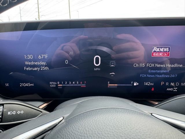 Used 2025 Buick Envision Sport Touring AWD/4WD image 12