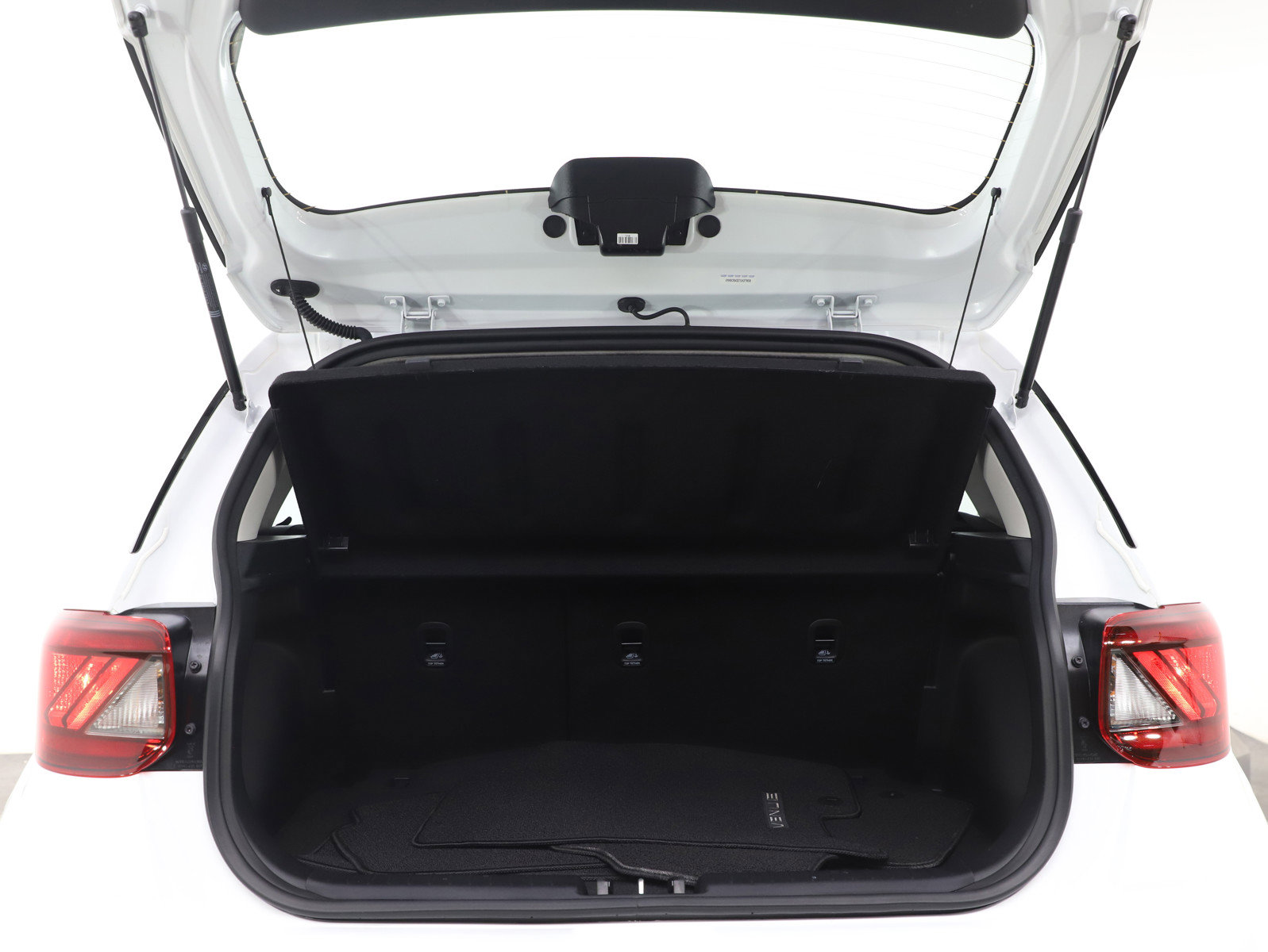 Certified 2026 Hyundai Venue SEL FWD image 17