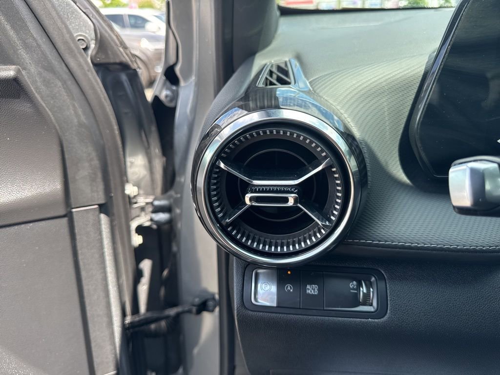 Used 2025 Chevrolet Equinox LT FWD image 12