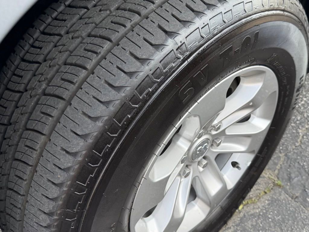 Used 2023 RAM 1500 Laramie image 12