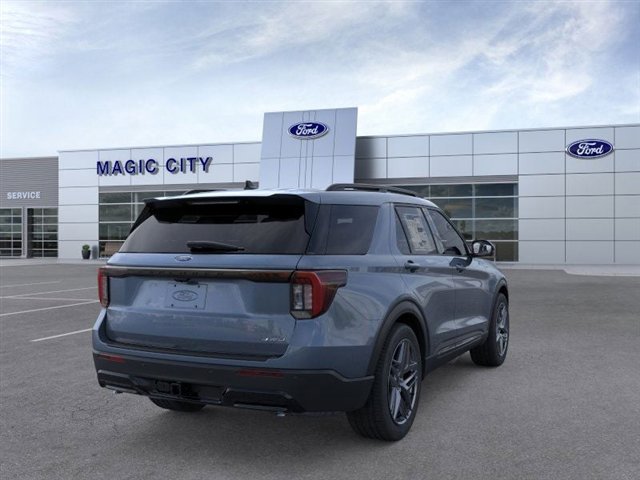 New 2026 Ford Explorer ST-Line w/ ST-Line Street Pack image 8