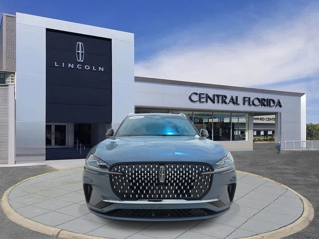 Used 2025 Lincoln Aviator Black Label image 2