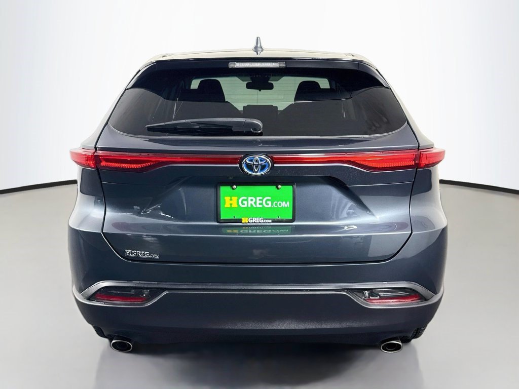 Used 2024 Toyota Venza LE AWD/4WD image 8