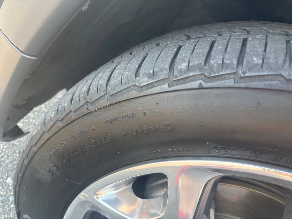 Used 2018 Jeep Compass Limited FWD image 40
