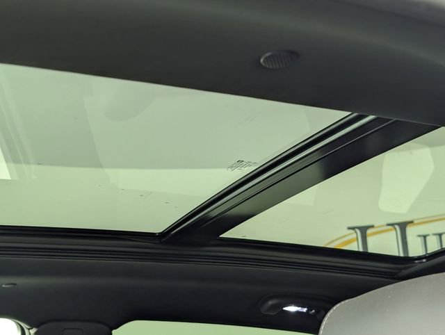 Used 2025 Cadillac XT5 Premium Luxury image 13