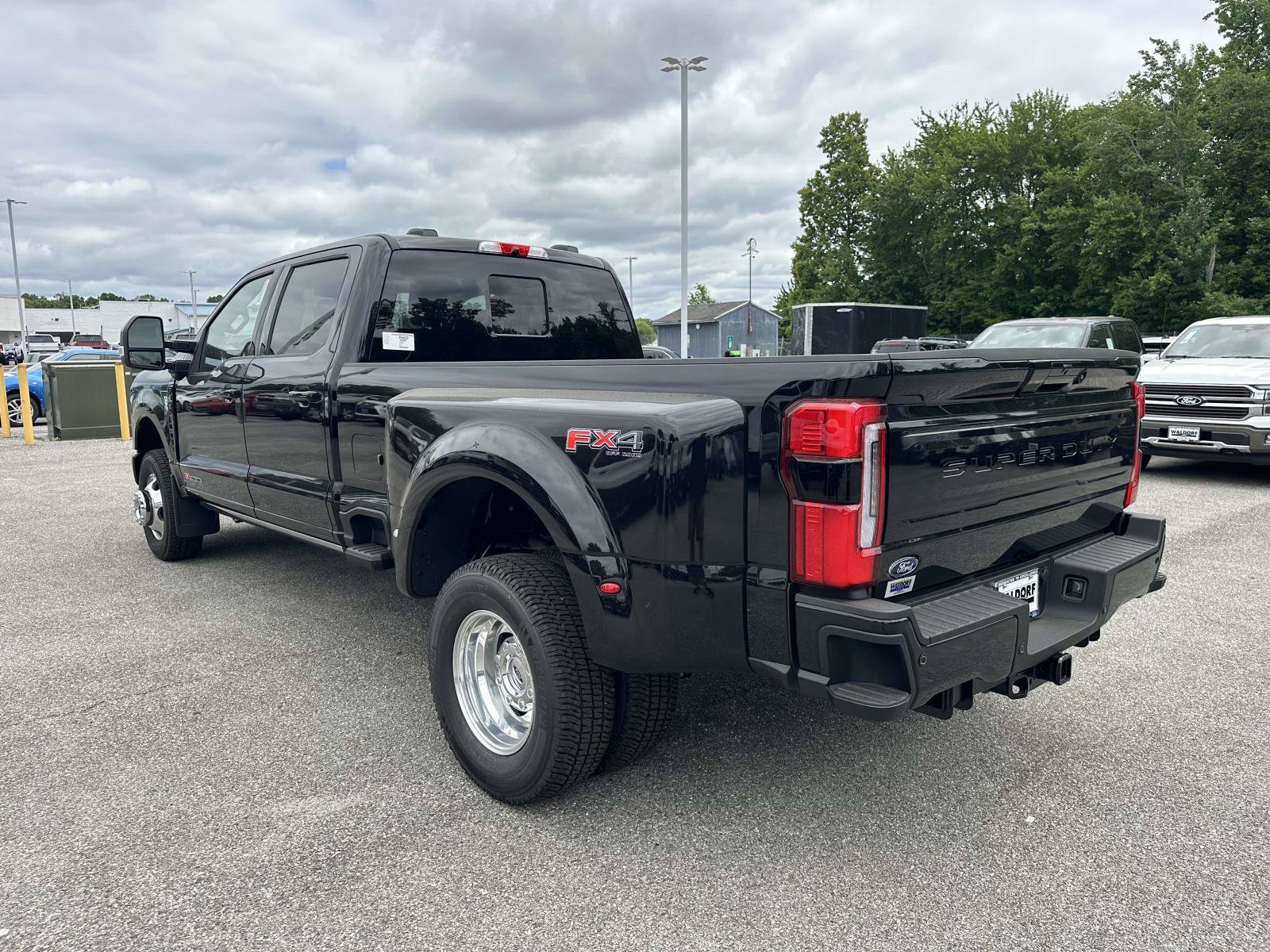New 2026 Ford F350 Platinum AWD/4WD image 4