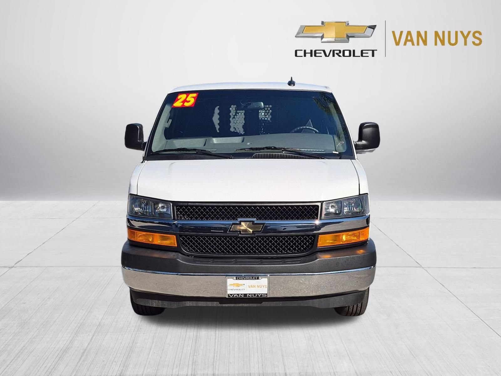 Used 2025 Chevrolet Express 2500 w/ Driver Convenience Package RWD image 2