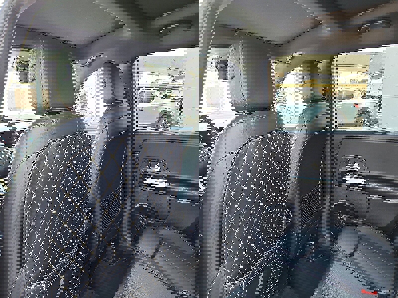 Used 2020 Mercedes-Benz GLB 250 4MATIC image 6