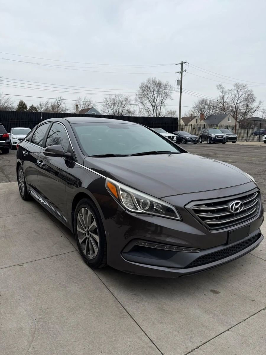 Used 2016 Hyundai Sonata Sport w/ Option Group 02 image 3