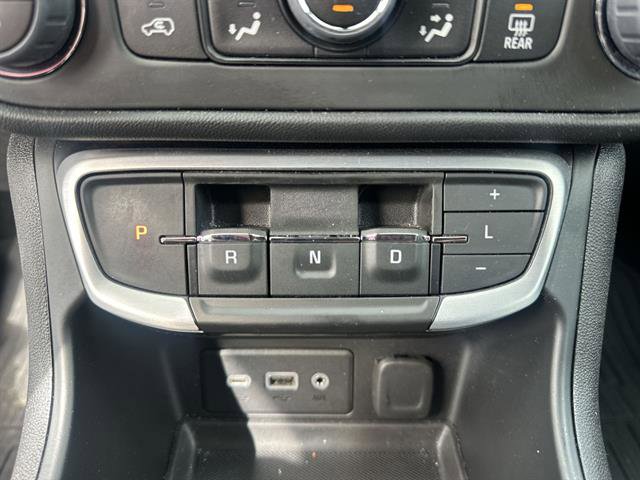 Used 2023 GMC Terrain SLE w/ Driver Convenience Package image 42