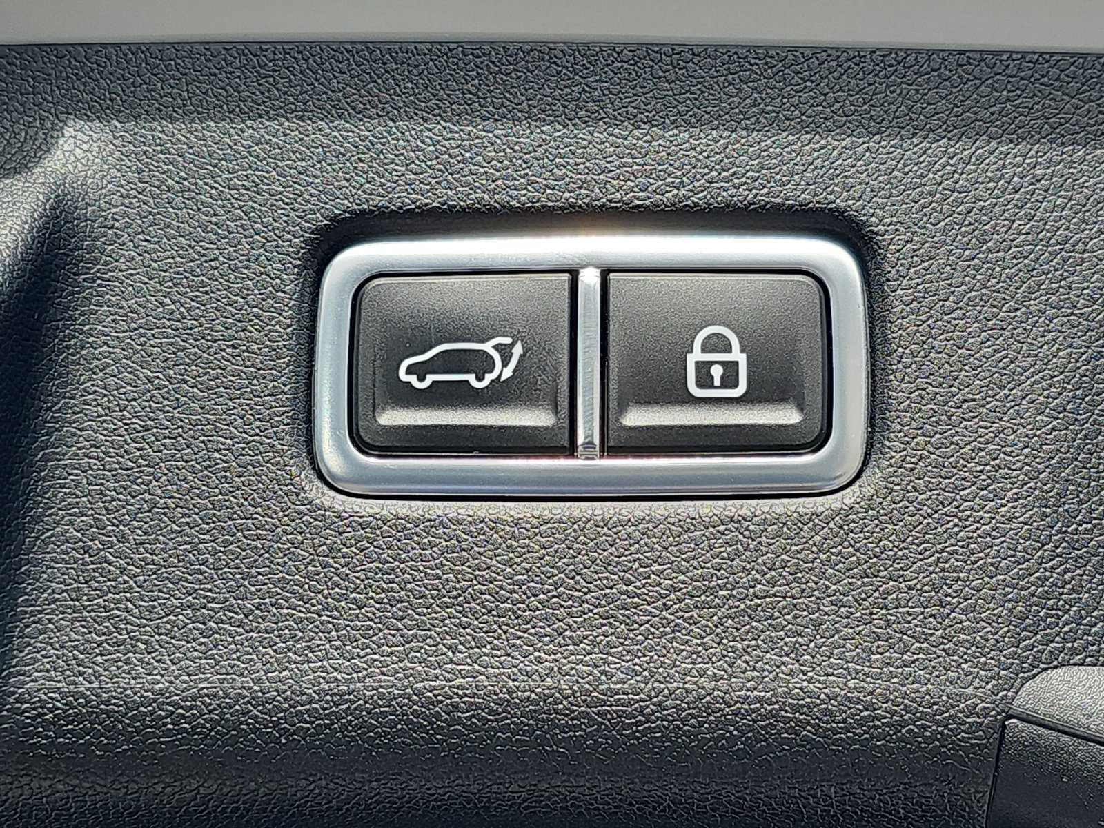 Used 2023 Kia Sorento SX AWD/4WD image 15
