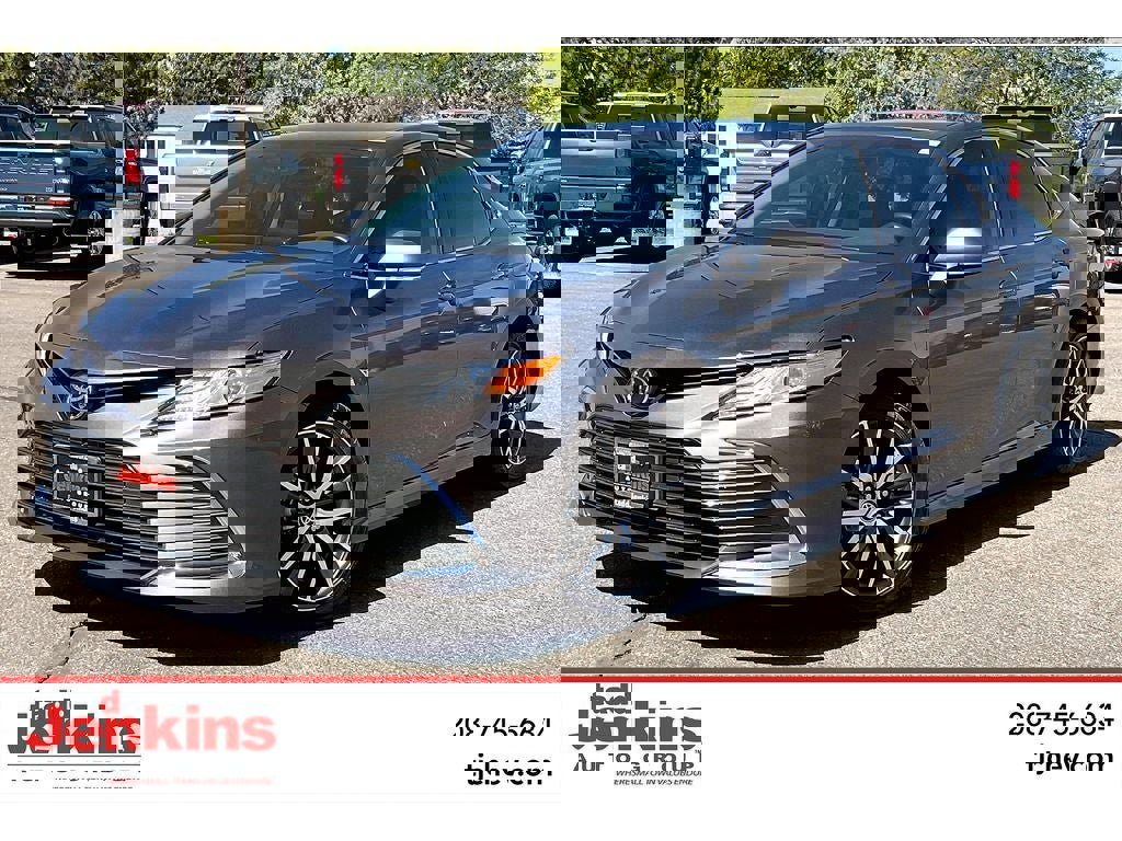 Used 2023 Toyota Camry XLE image 1