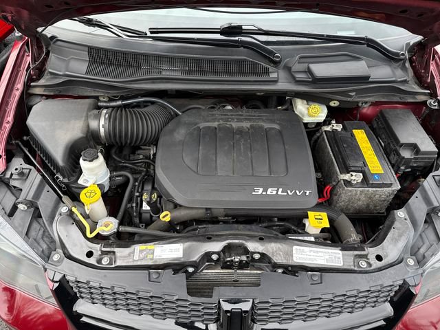 Used 2018 Dodge Grand Caravan SE image 31