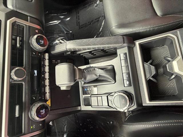 Certified 2025 Toyota 4Runner Limited w/ Tow Technology Package AWD/4WD image 9