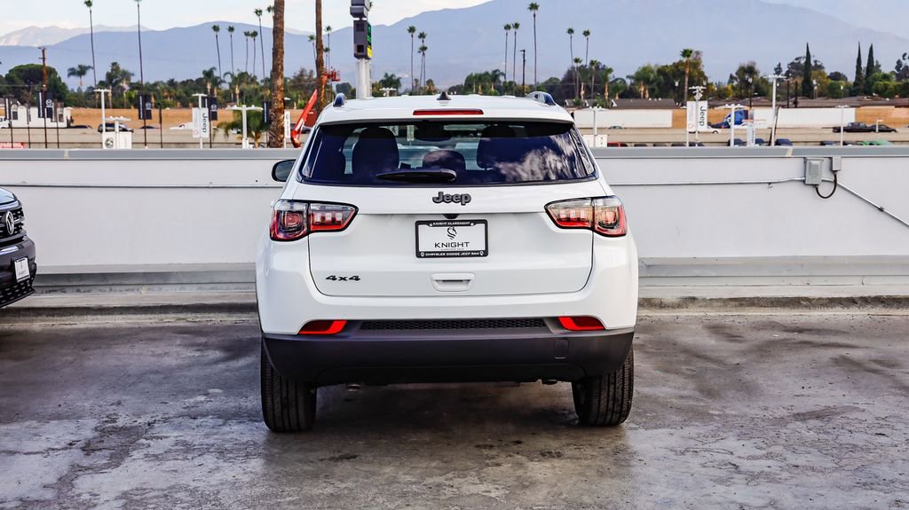 New 2026 Jeep Compass Latitude image 8