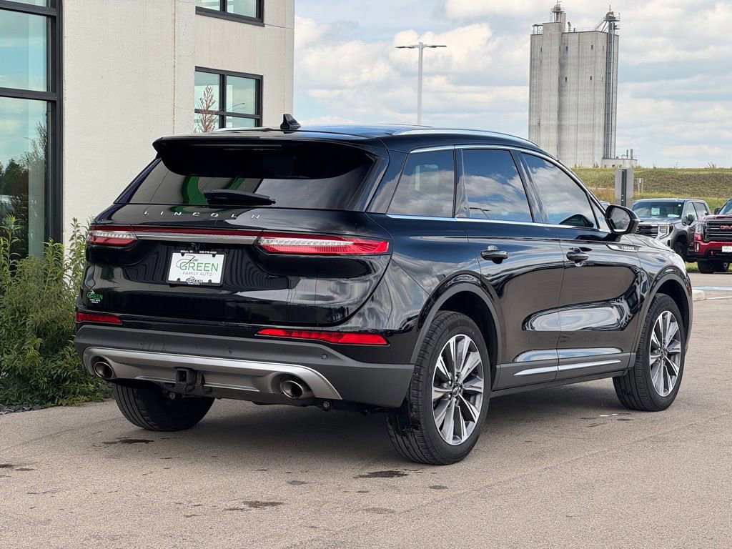 Used 2022 Lincoln Corsair Reserve w/ Elements Package image 5