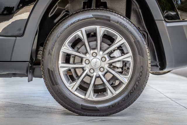 Used 2019 Jeep Cherokee Latitude Plus FWD image 13