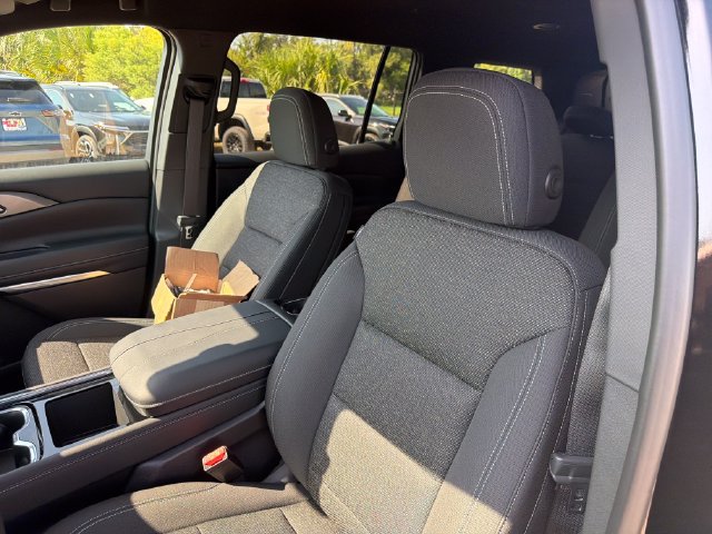 New 2027 Chevrolet Traverse LT w/ Driver Confidence Package FWD image 22