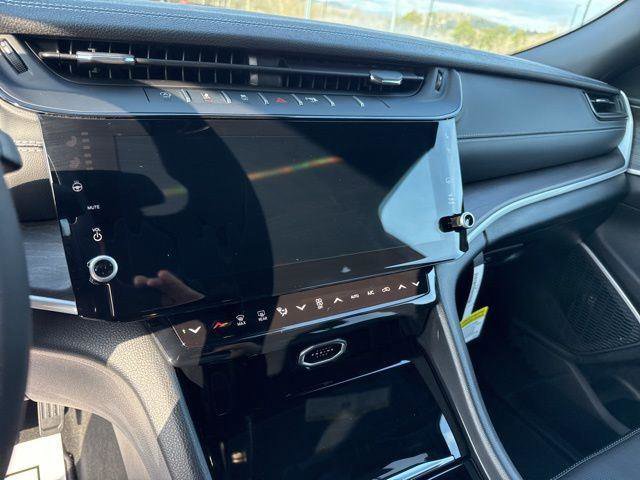 New 2026 Jeep Grand Cherokee Limited Reserve image 21