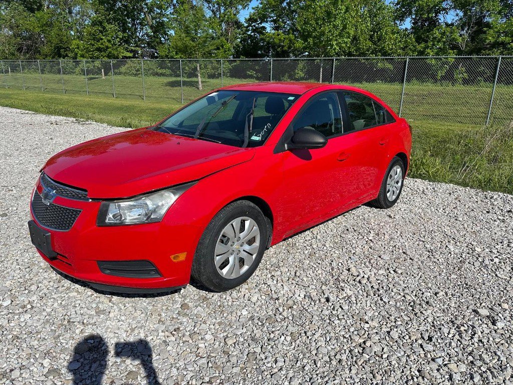 Used 2014 Chevrolet Cruze LS FWD image 3