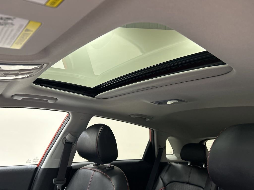 Used 2021 Kia Niro Touring w/ Paint Protection Package image 25