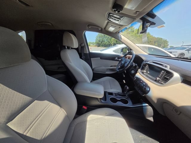 Used 2017 Kia Sorento FWD w/ LX Convenience Package image 11