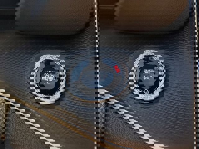 Certified 2025 Jeep Grand Cherokee L Laredo w/ Trailer Tow Package image 35