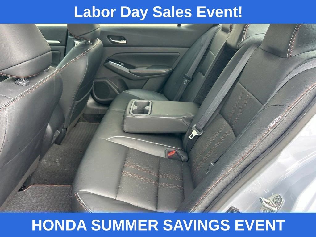 Used 2024 Nissan Altima 2.5 SR w/ SR Premium Package FWD image 11