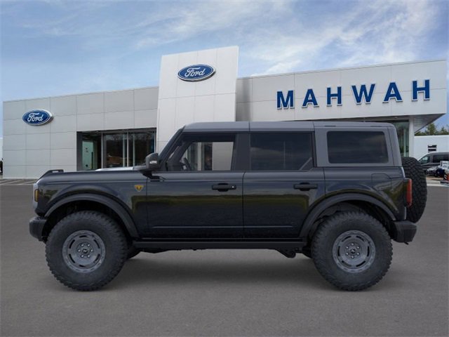 New 2025 Ford Bronco Badlands w/ Sasquatch Package image 3