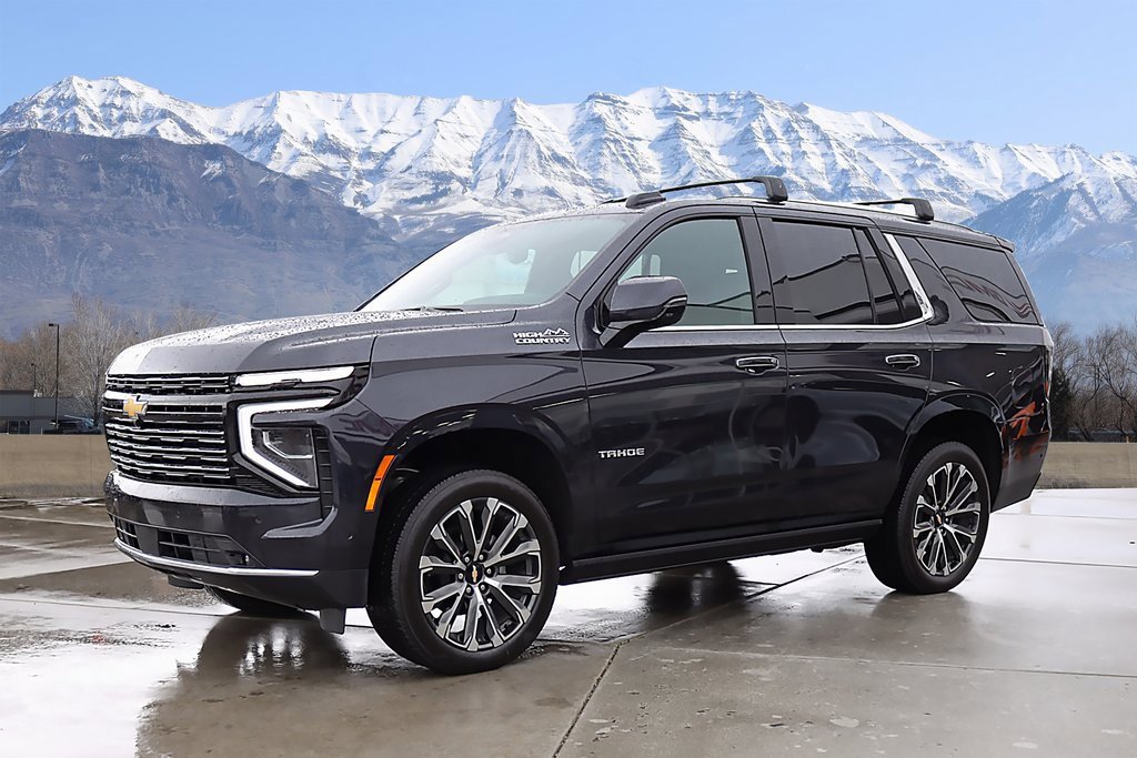 Used 2025 Chevrolet Tahoe High Country image 2
