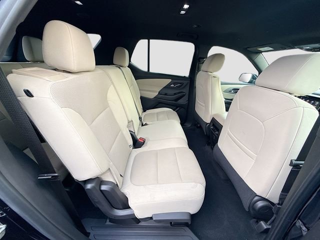 Used 2023 Chevrolet Traverse LS image 28