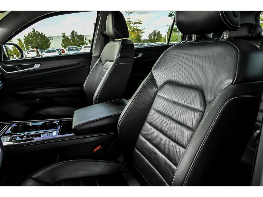 Used 2024 Volkswagen Atlas SEL image 13