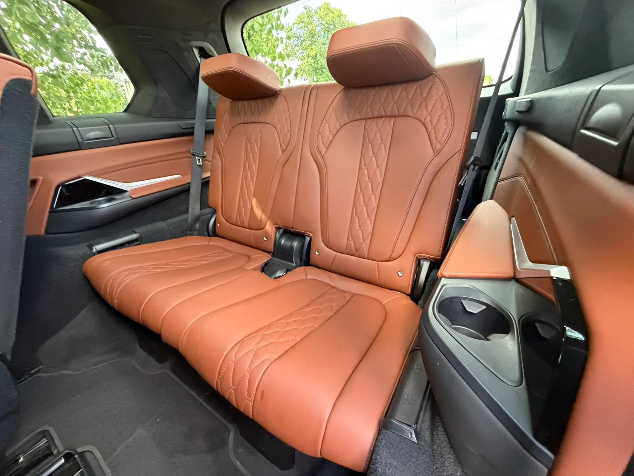 Used 2022 BMW X7 xDrive40i w/ M Sport Package AWD/4WD image 23