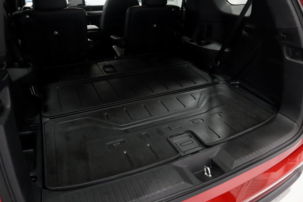 Used 2025 Honda Pilot TrailSport image 15