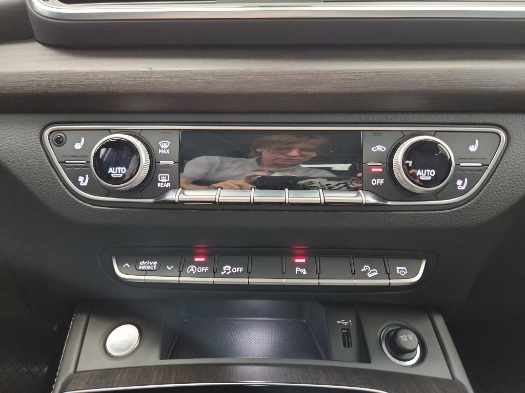 Used 2023 Audi Q5 2.0T Premium Plus w/ Premium Plus Package image 28