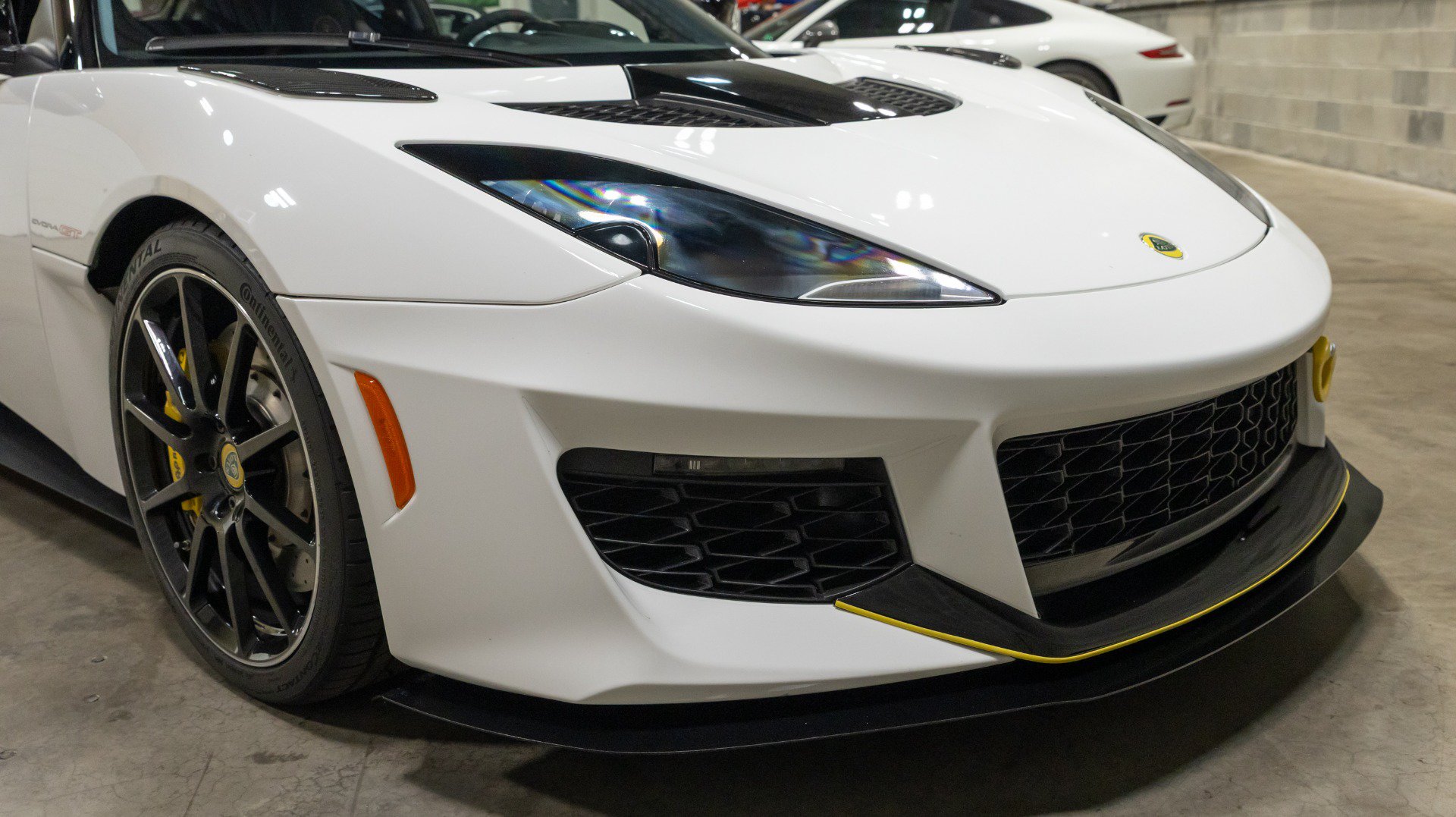Used 2021 Lotus Evora RWD image 25